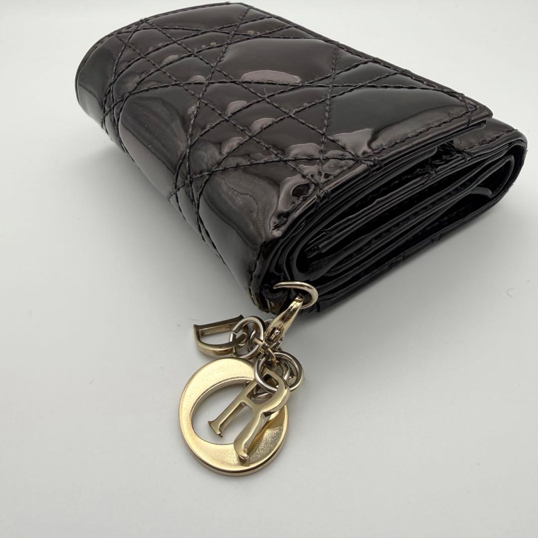 人気 Dior ディオール　エナメル レディディオールロータ 三つ折り 財布