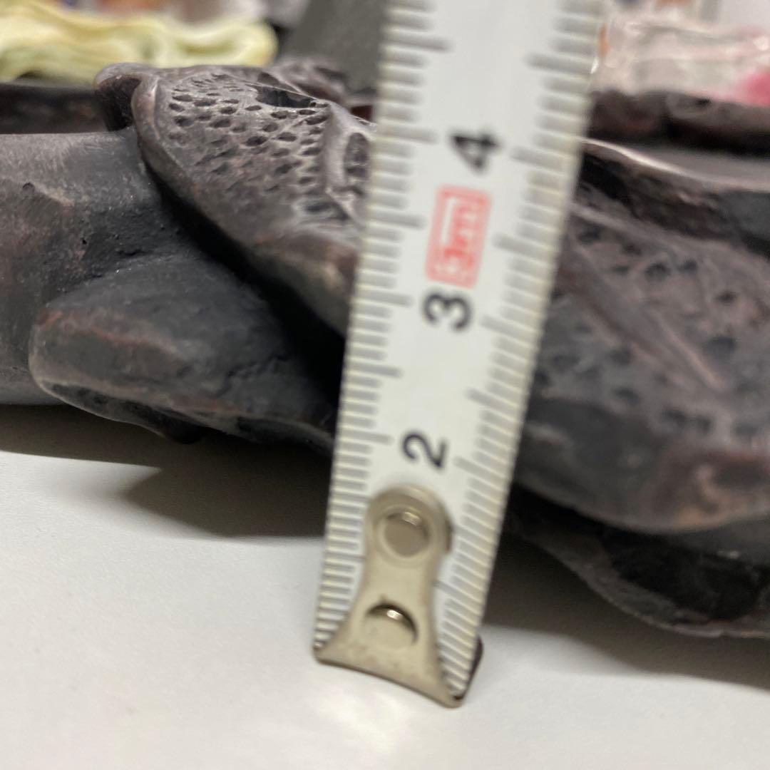 古い硯、彫刻あり