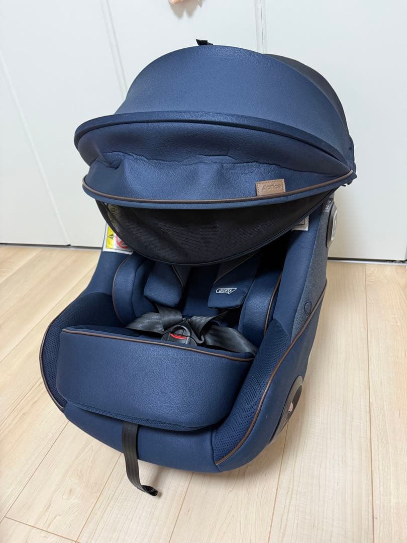 アップリカ 回転式チャイルドシート クルリラビッテエックス ネイビー Ｒ129