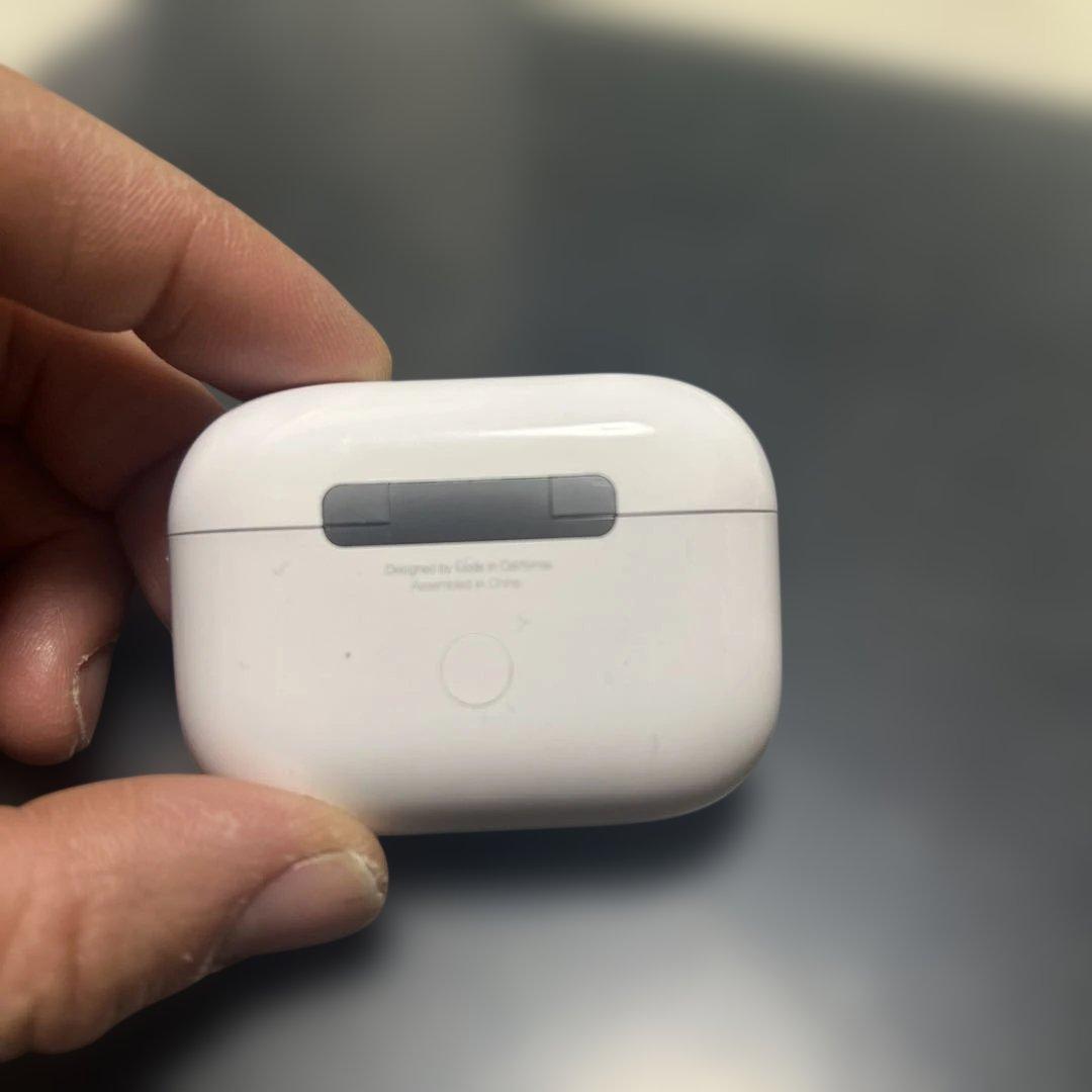 AirPodsPro2 本体 ホワイト 充電ケース付き