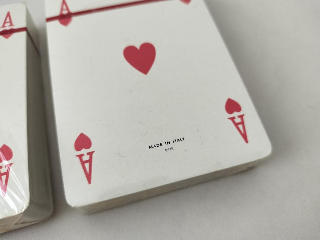 プ*ん様 【未開封】GUCCI トランプ2個 ボックス付き　オールドグッチ　ビン