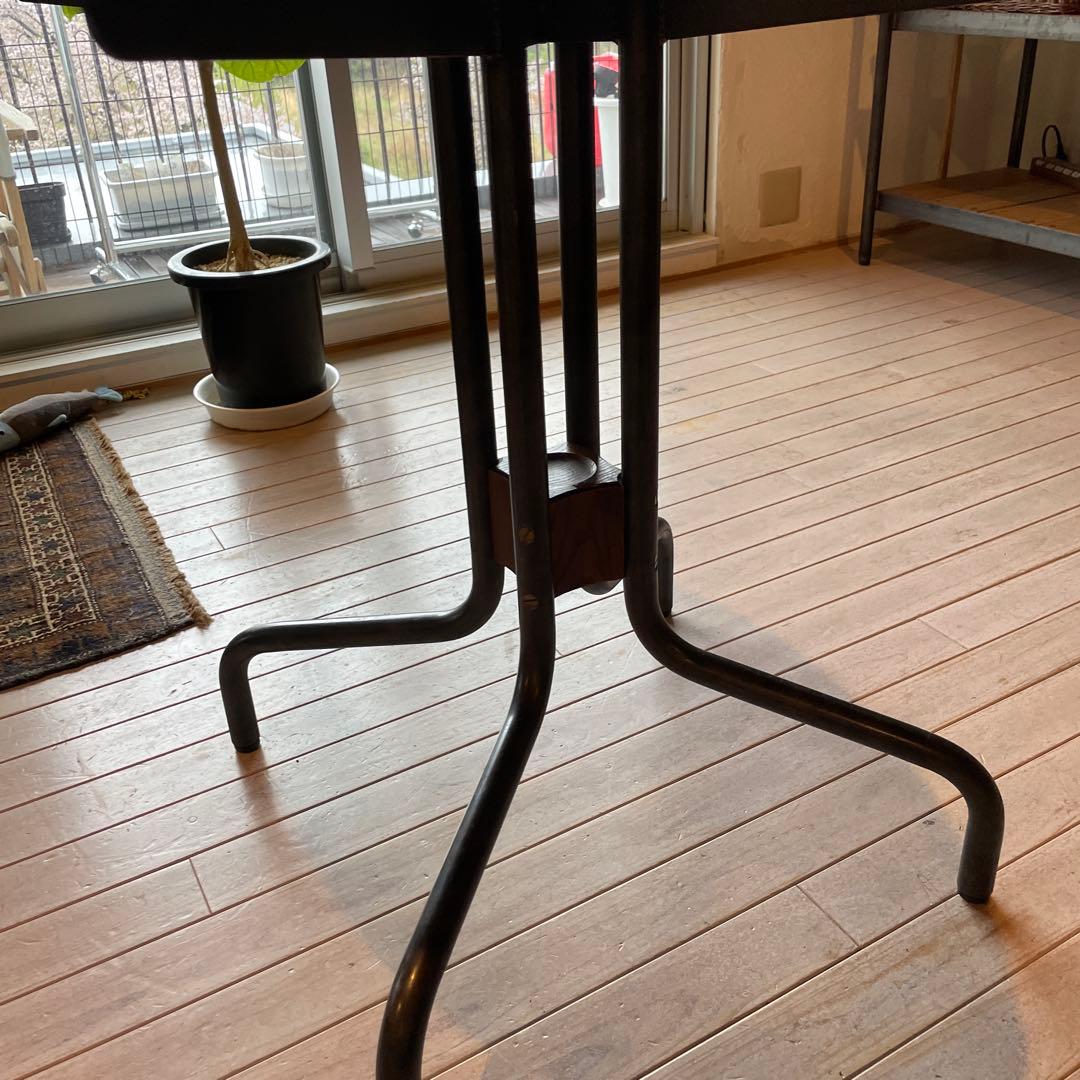 テーブル・机 TRUCK FURNITURE JACKSON ROUND TABLE