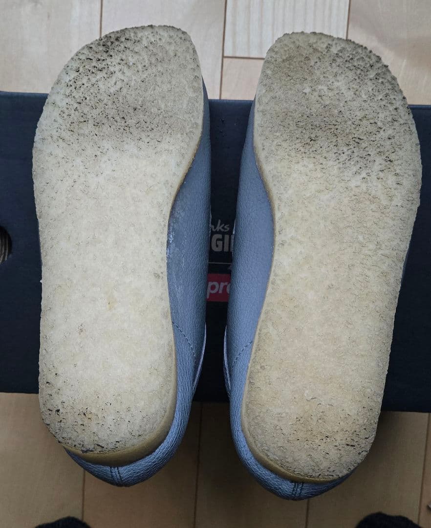 Supreme × Clarks / Reflective Wallabee