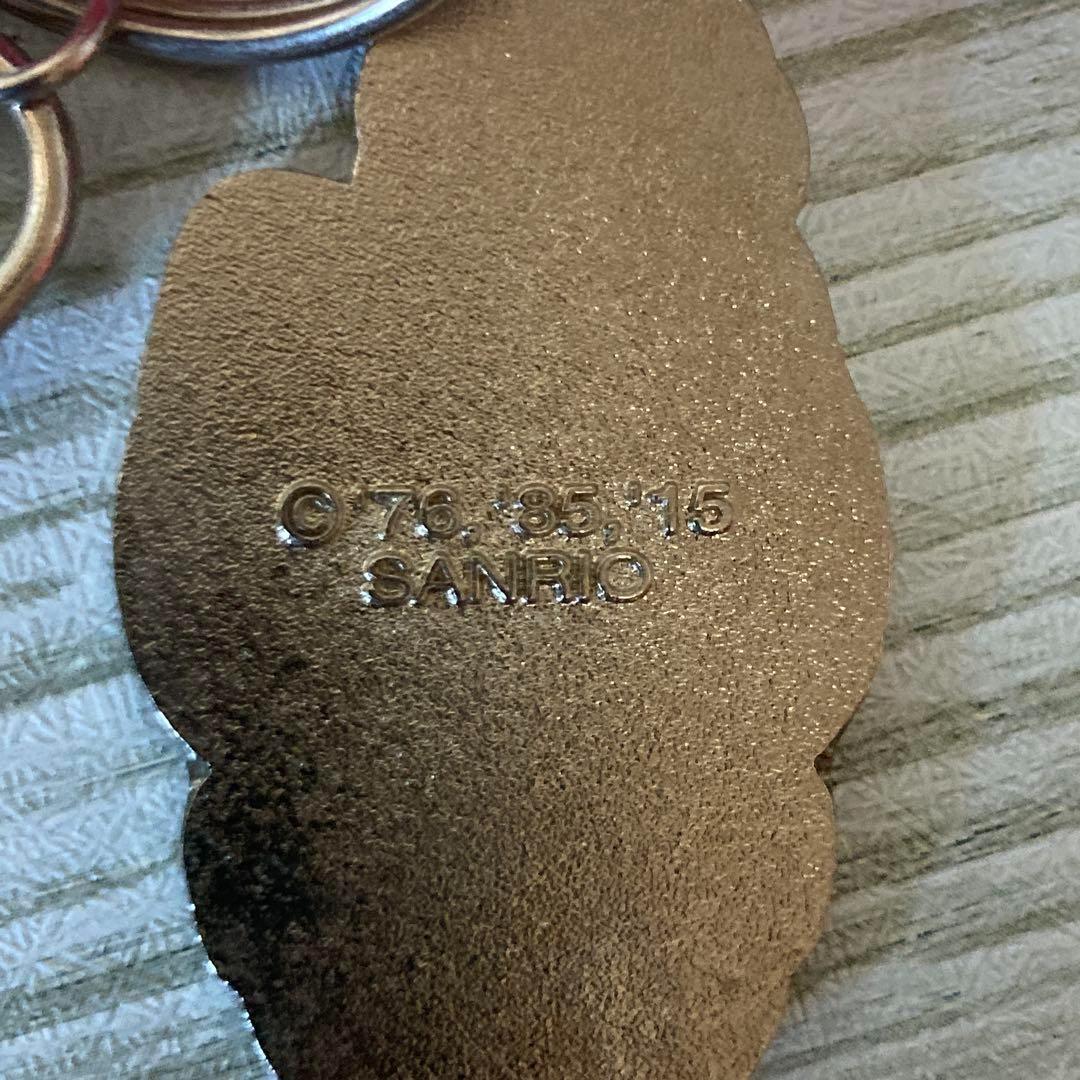 たまごっちみーつ　サンリオ　赤