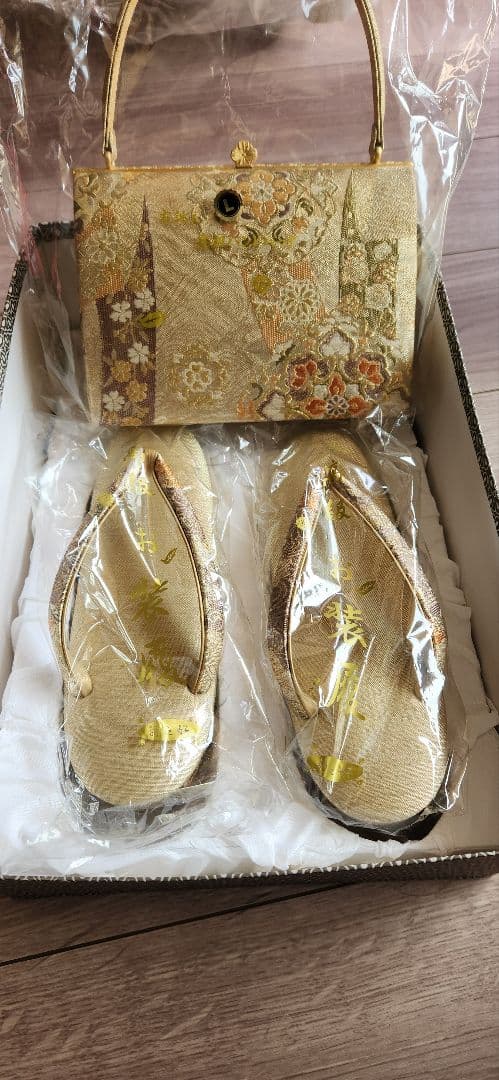 二時間ラストセール皇室御用達　菊之好　草履　最高級バッグセット