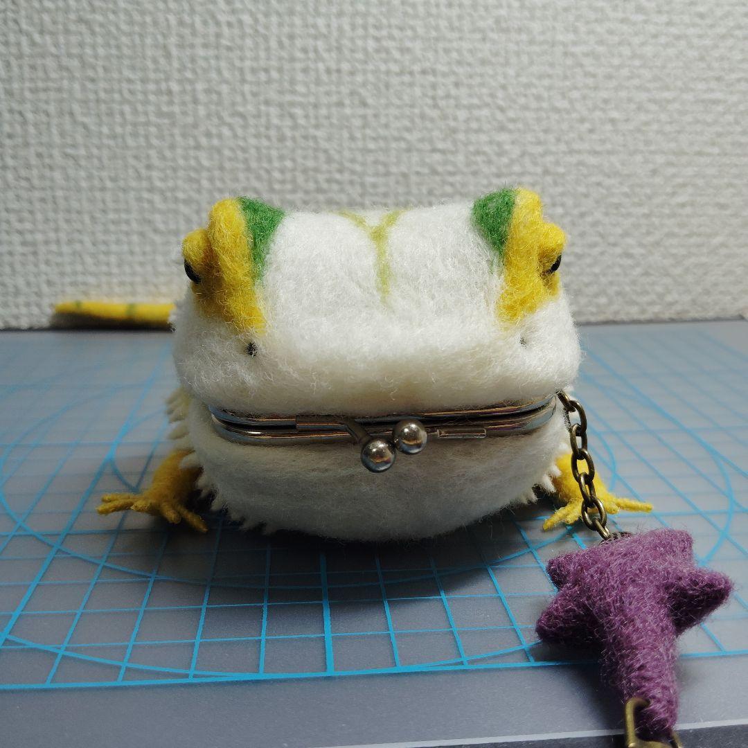 羊毛フェルト　がま口ホルダー　ハンドメイド