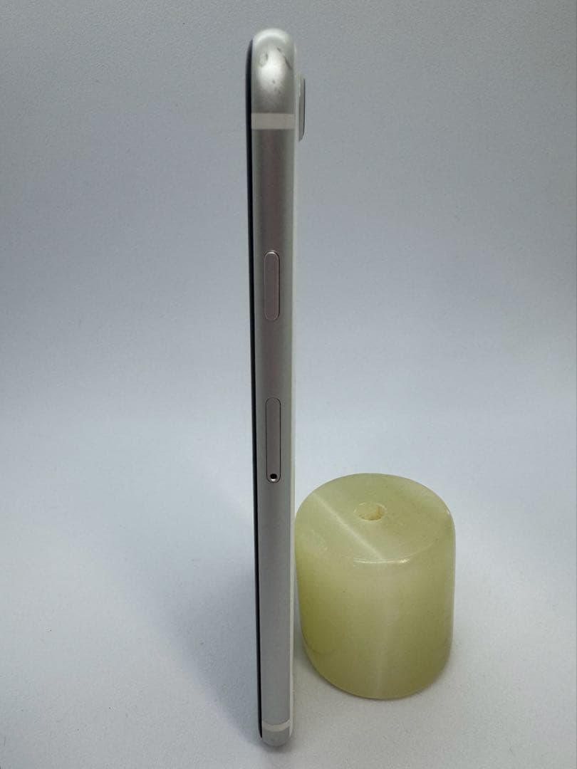 Apple iPhone SE (第2世代) ホワイト 128GB