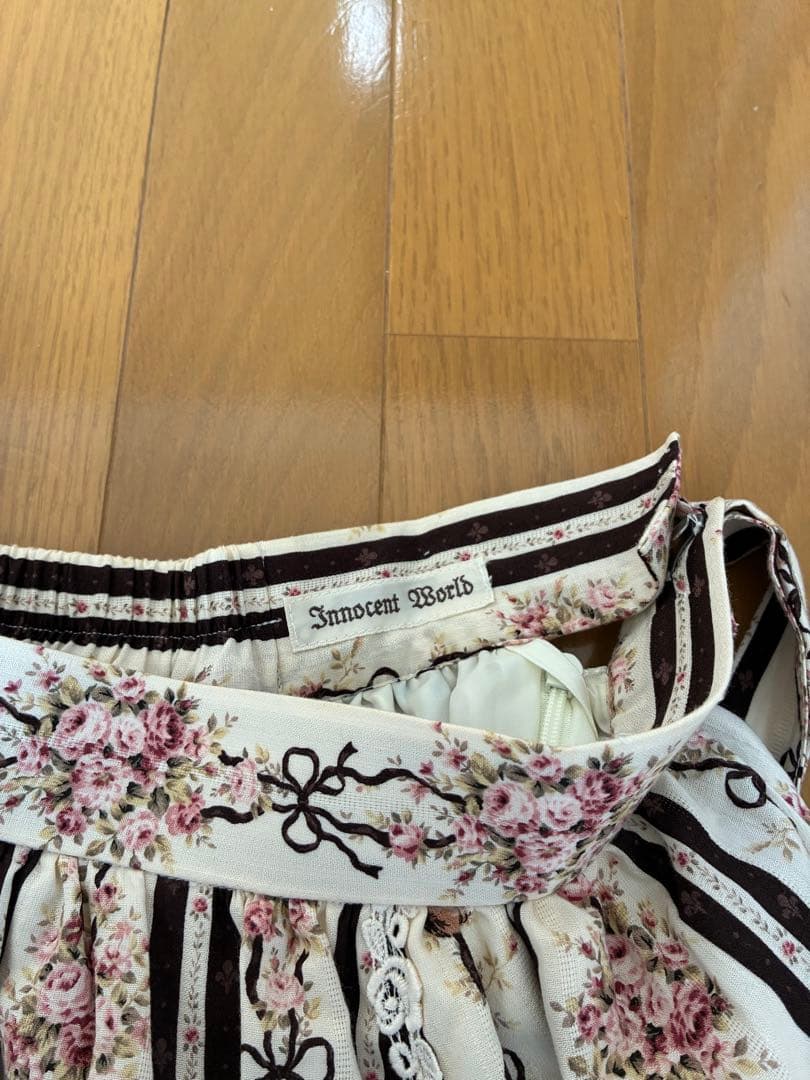 Innocent World フレアスカート