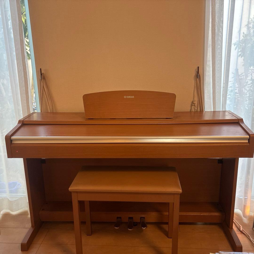 YAMAHAヤマハ電子ピアノ　YDP-131 木目調 椅子　3ペダル付き