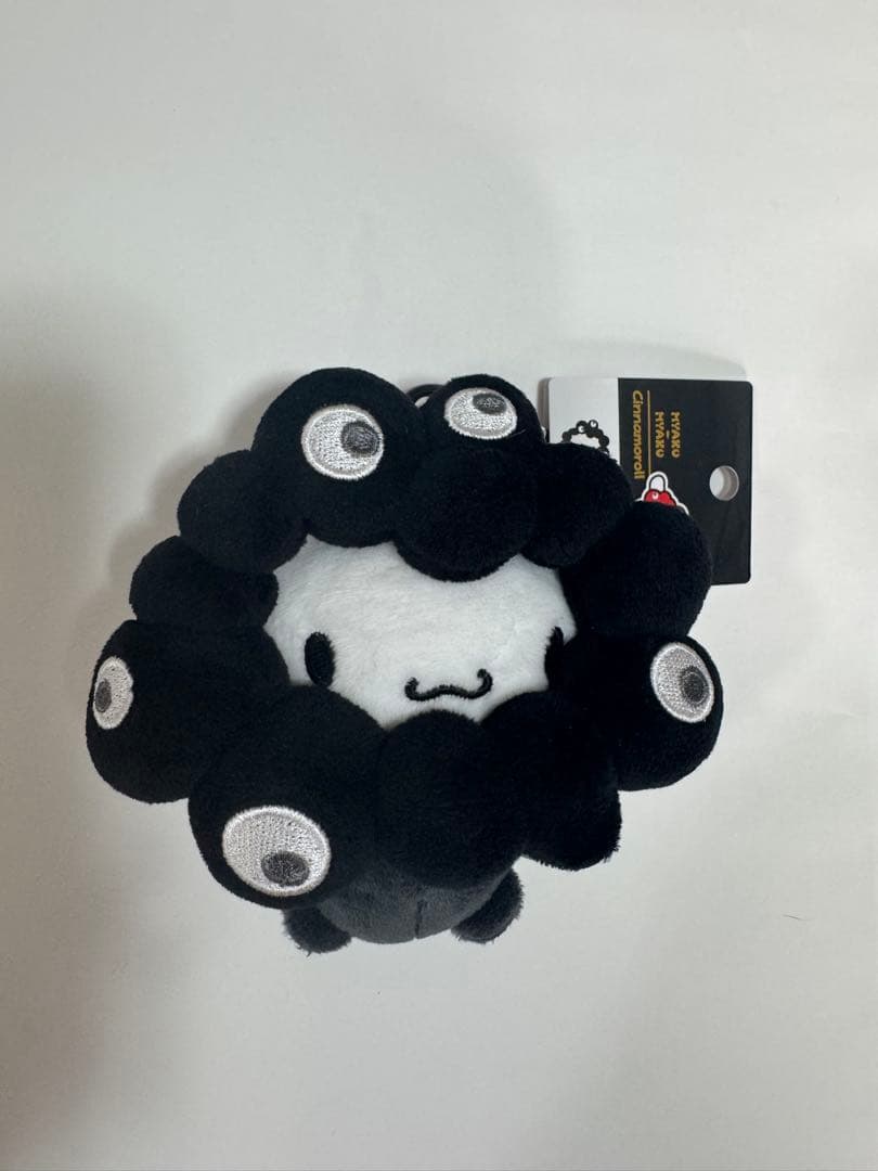 EXPO2025黒ミャクミャクサンリオシナモロールカラビナ