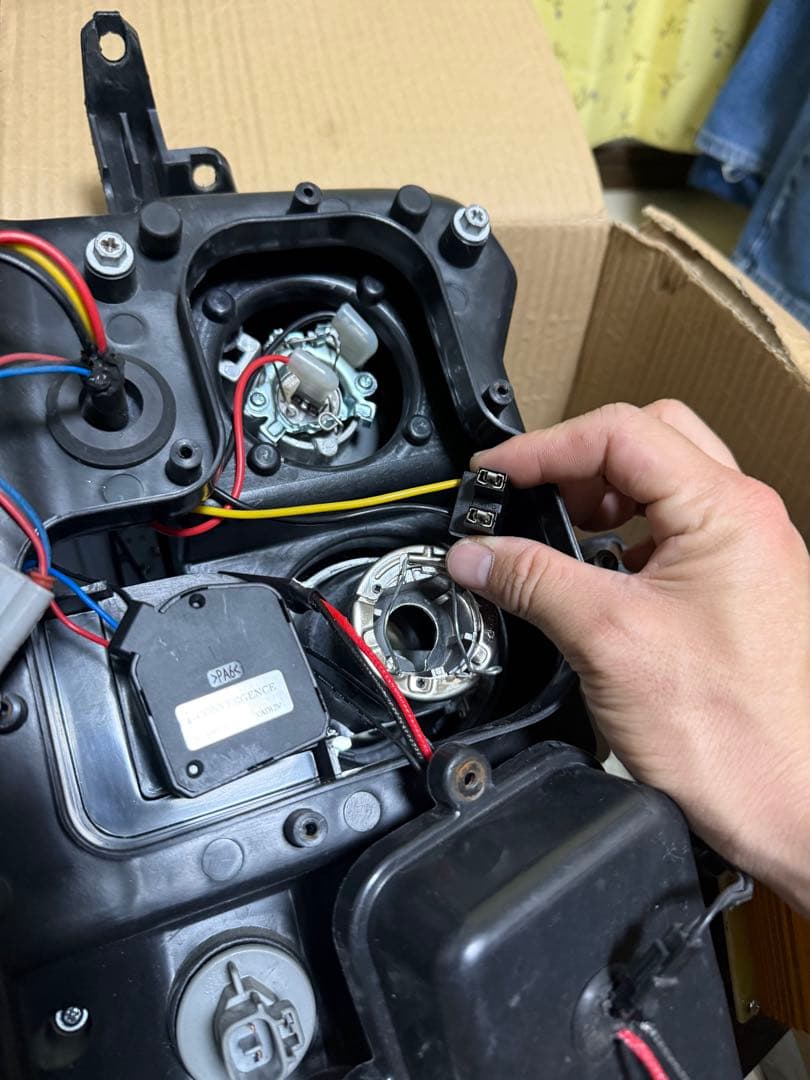 LEDヘッドライト エブリィRETZ ライツ　da64