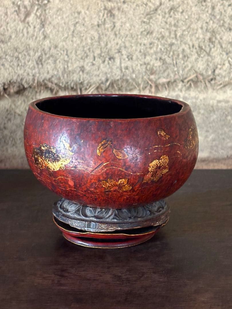 瓢箪胎漆器　装飾的な漆器ボウル 東南アジア