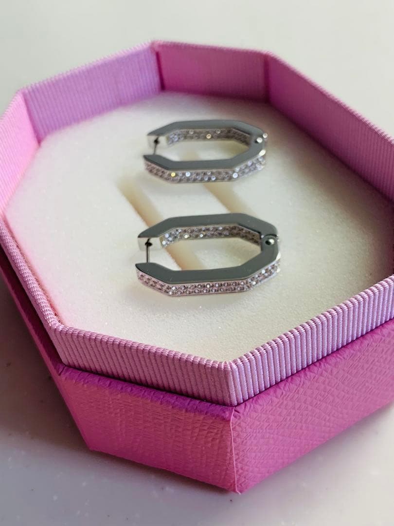 スワロフスキー Swarovski Dextera フープピアス