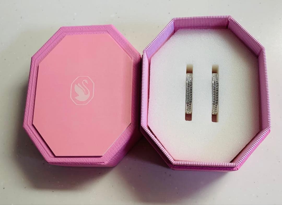 スワロフスキー Swarovski Dextera フープピアス