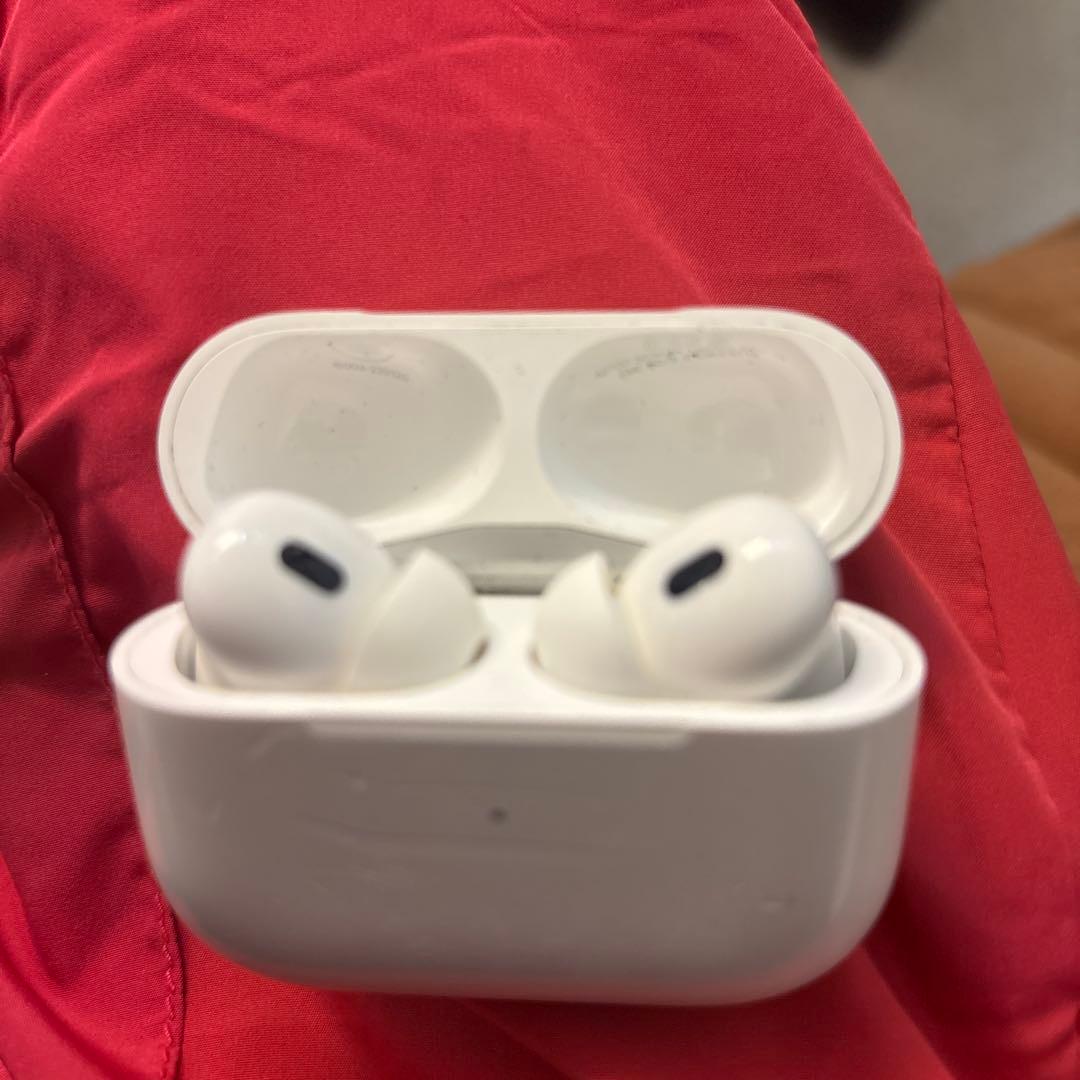 AirPods 本体 充電ケース付き ホワイト