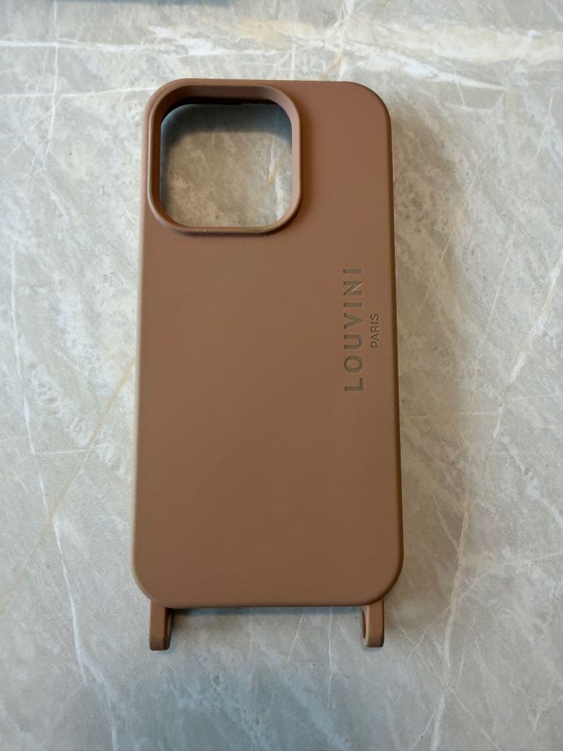 LOUVINI PARISハンドストラップ &iPhone15proケースセット