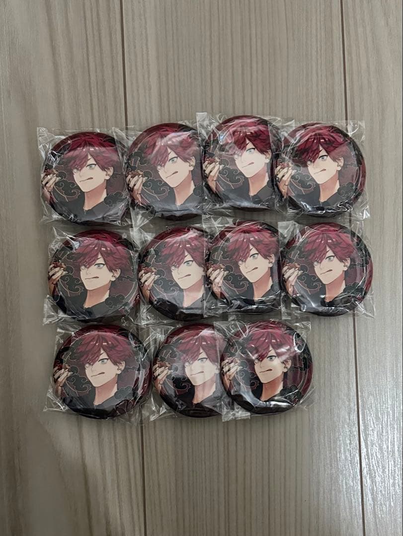 極楽街 近すぎて美しい極近店ver チェーン付き缶バッジ アルマ