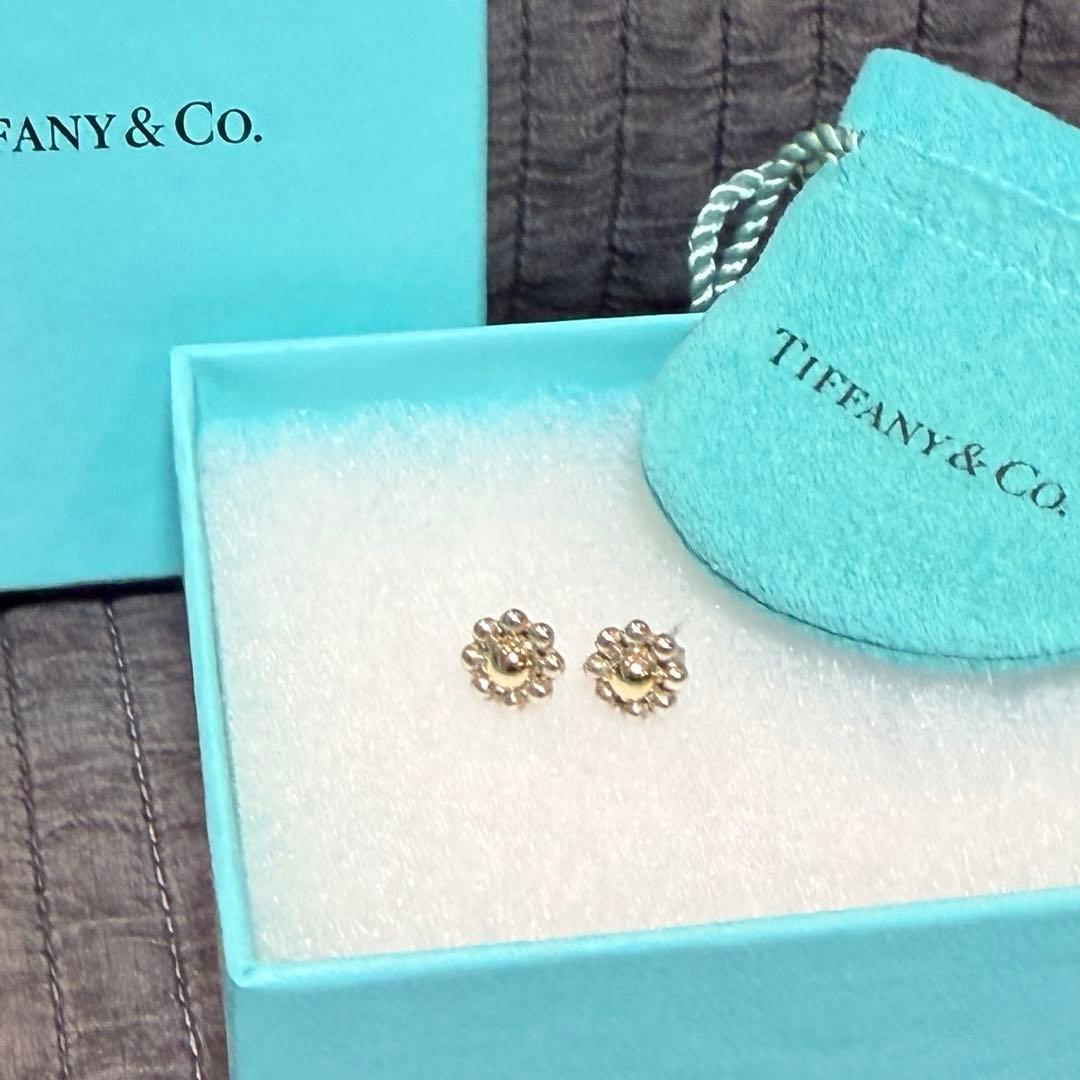 たけこ　Tiffany & Co. ジョリービーズフラワー コンビ　ピアス
