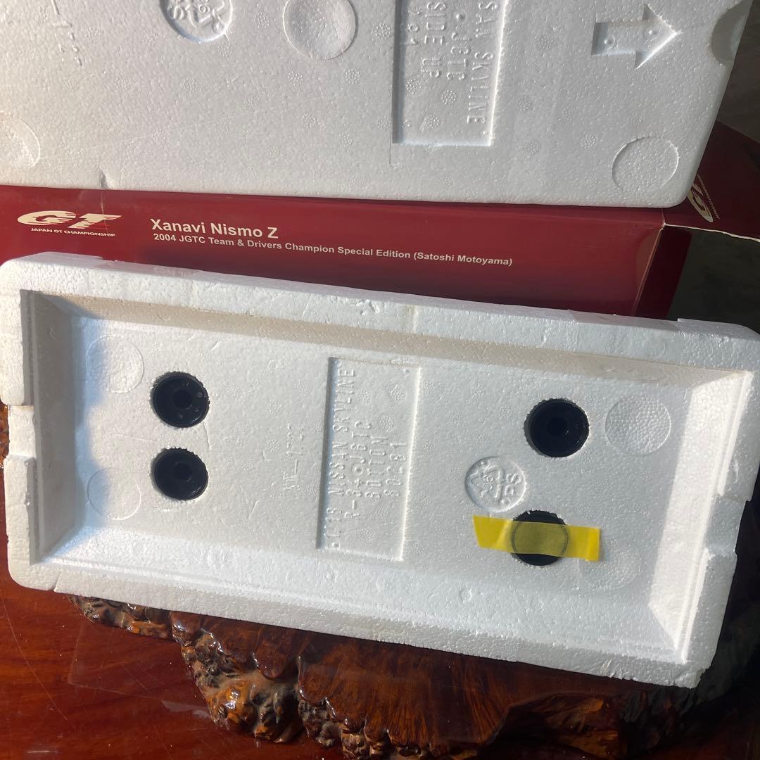 オートアート 1/18 ザナヴィ ニスモ Z JGTC 2004