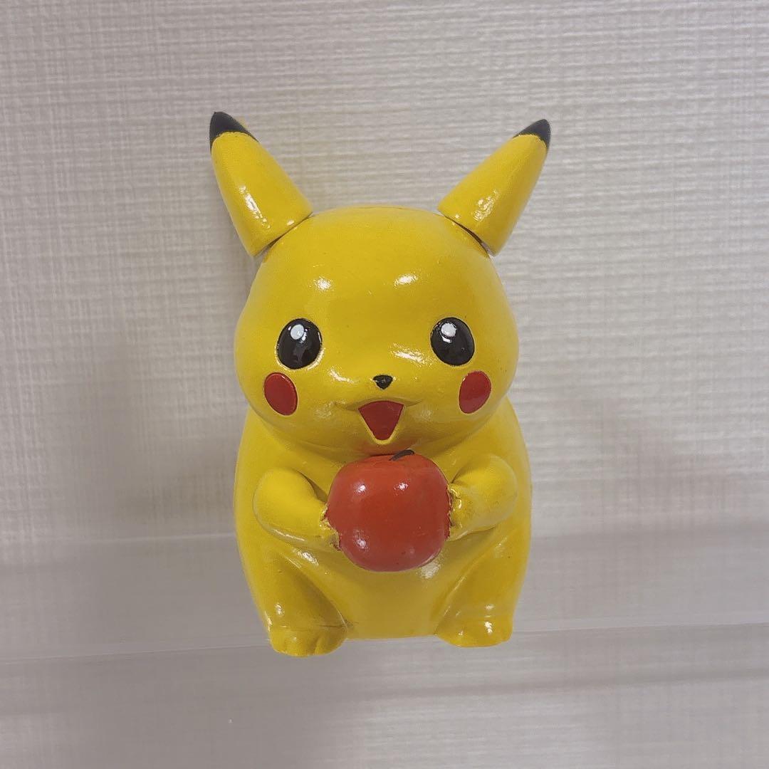 1998年製レア♡ピカチュウ フィギュア