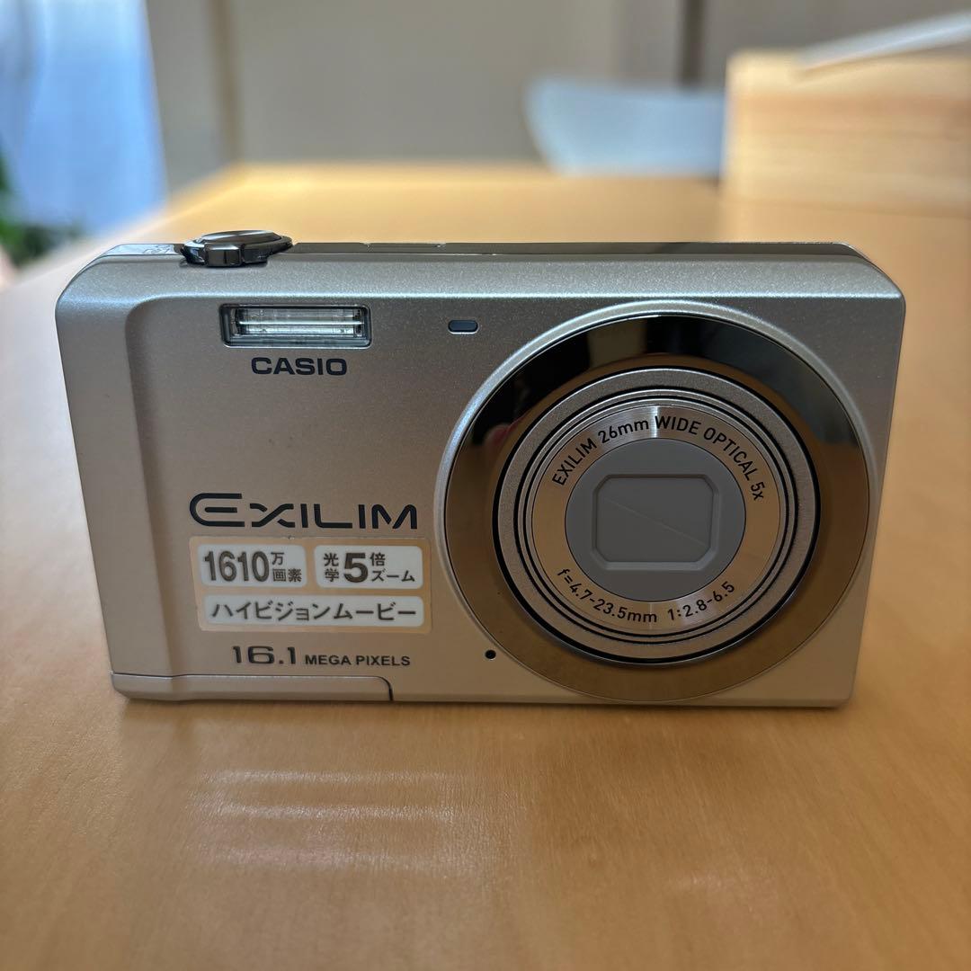 【美品】CASIO EXILIM 16.1MP デジタルカメラ シルバー
