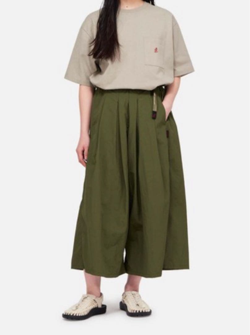 グラミチ　ナイロンフレアパンツ　Mサイズ