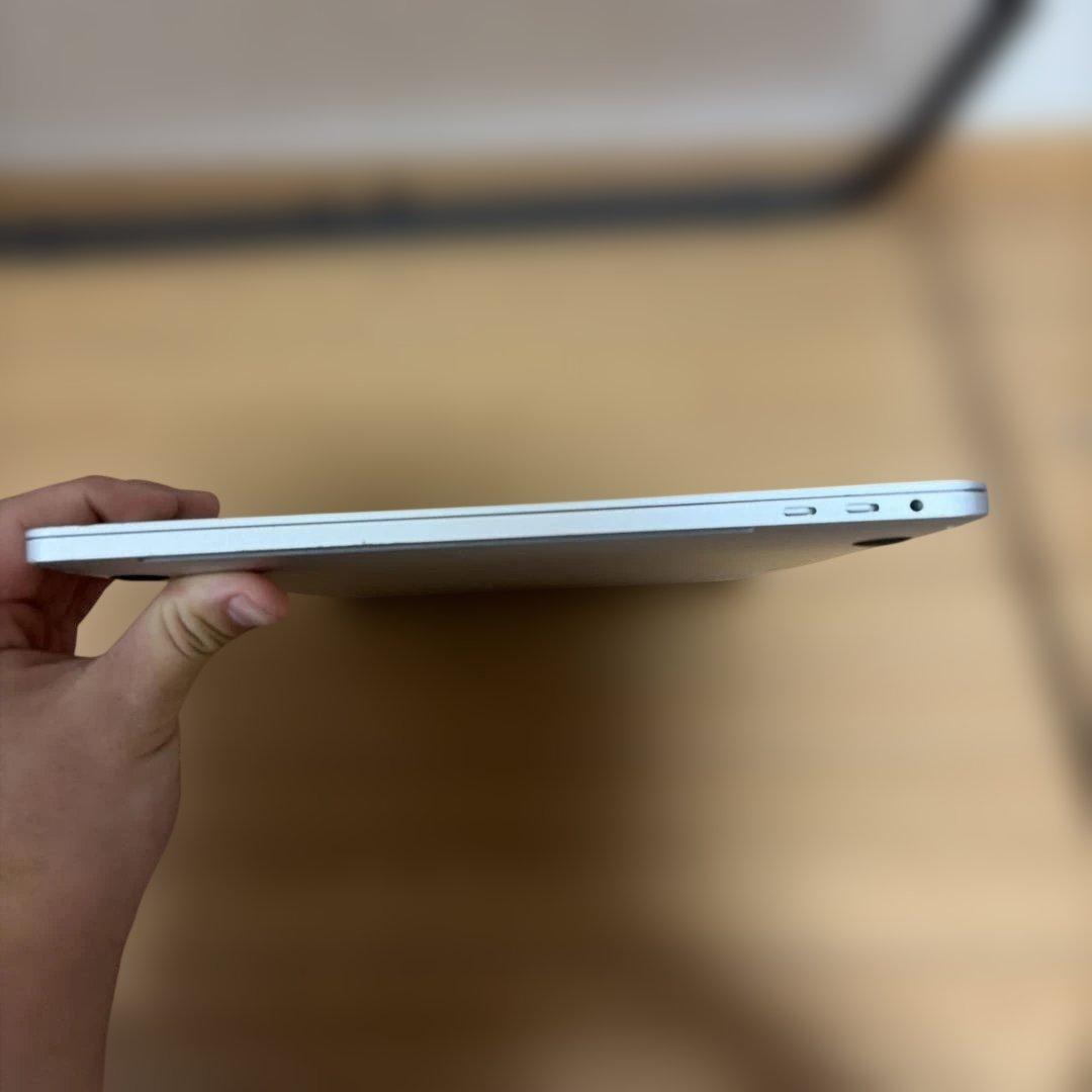 MacBookPro 　早急に売りたいです