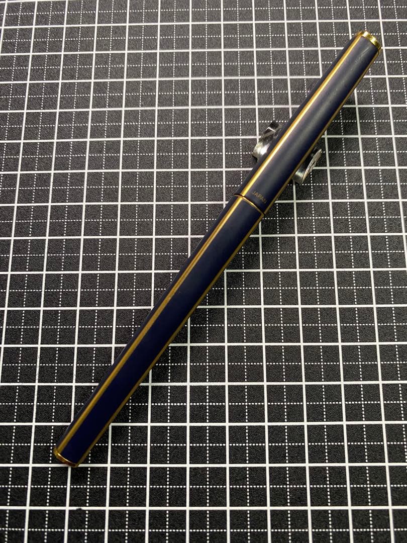 PILOT QUATRO Matt-NAVY 万年筆　字幅F