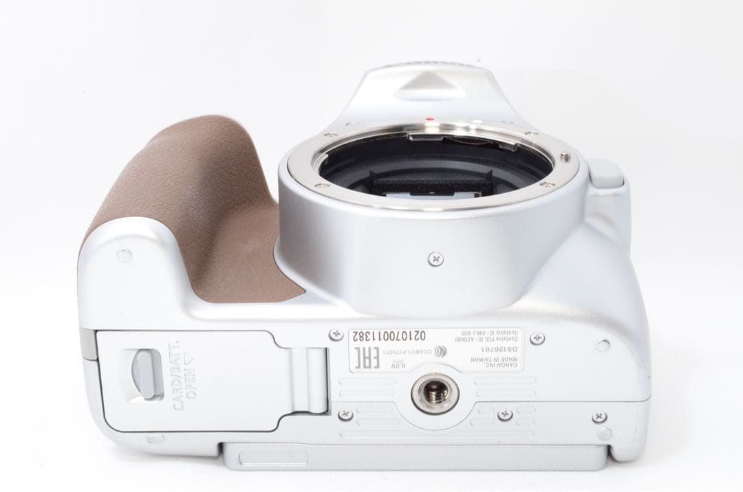 ❤️スマホへ転送❤️Canon EOS Kiss X10 シルバー❤️初心者に最適❤️