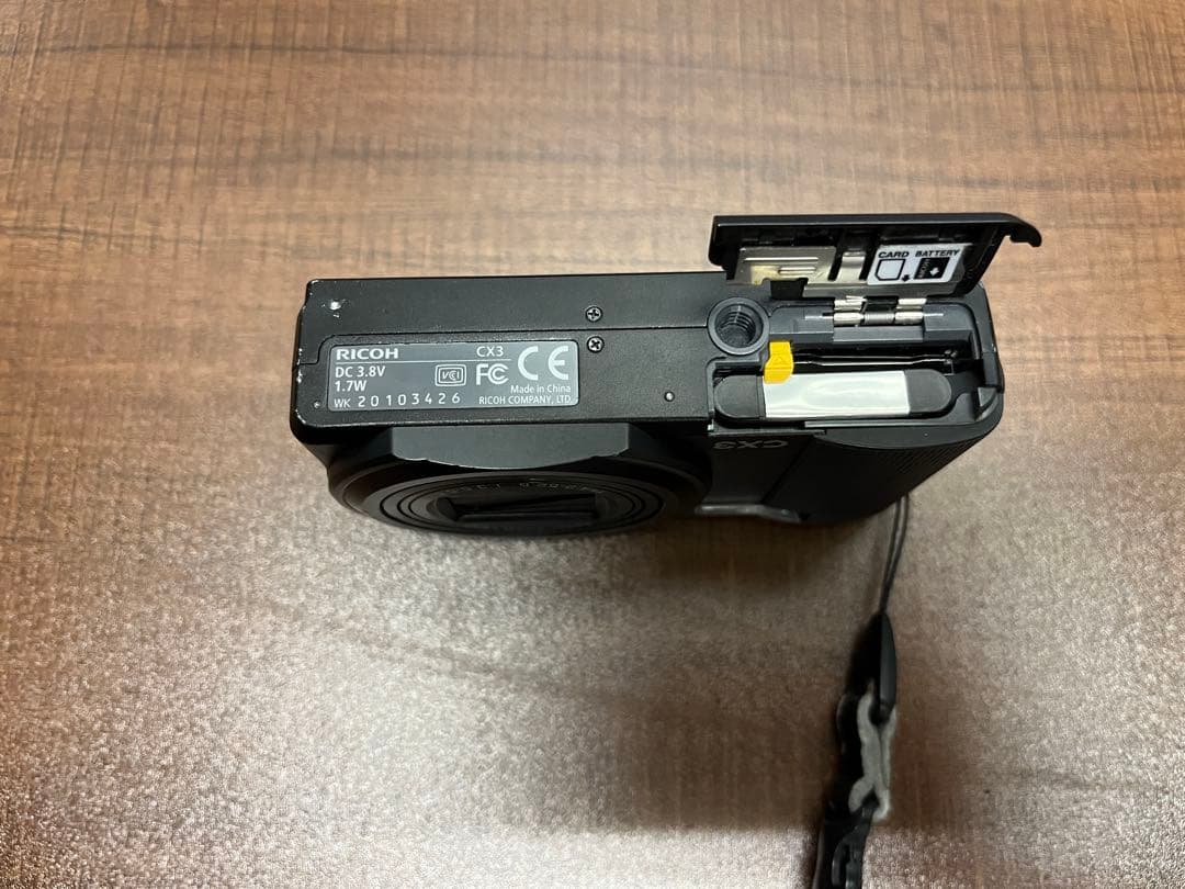 デジタルカメラ RICOH CX3