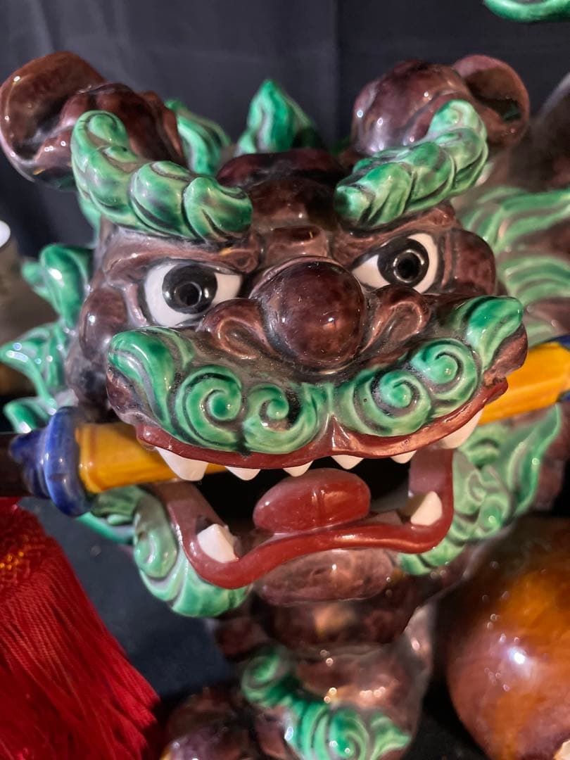 はやみ玉乗り獅子 糠川清章作　九谷焼 魔除け 縁起物 狛犬 剣 置物 緑