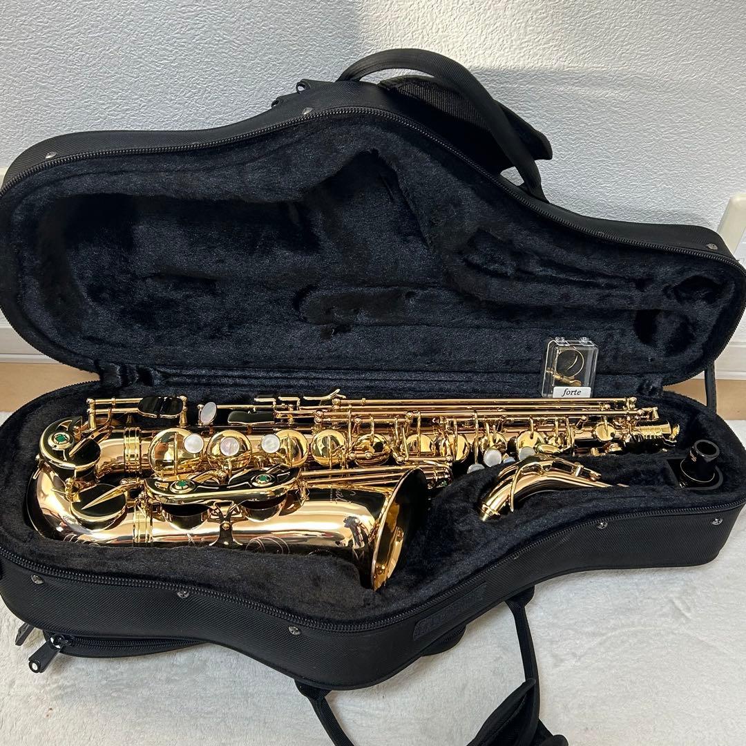 アルトサックス　FESTI TIARA A