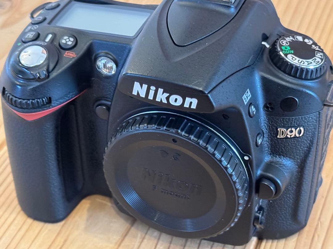 Nikon D90 デジタル一眼レフカメラ