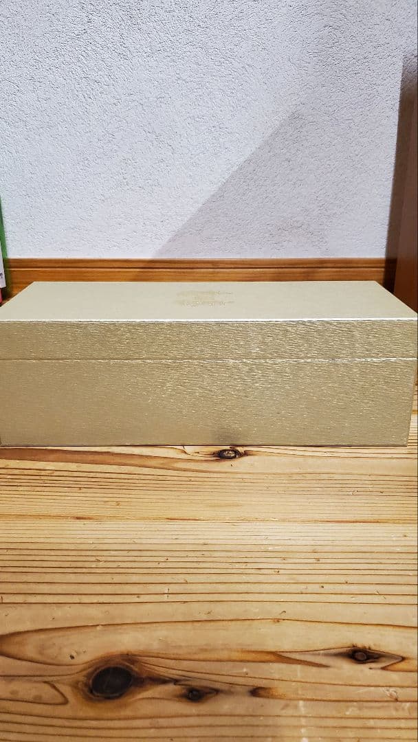 【空き瓶】十四代　龍泉　隼　 720ml　2025　化粧箱付き