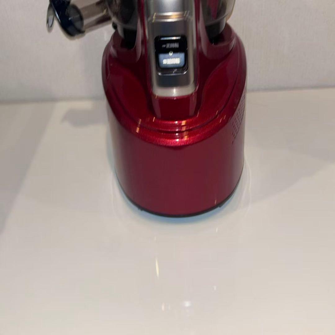 Kuvings ホールスロージューサー 赤