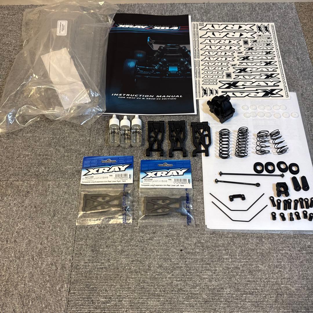 XRAY XB4 2024 ダート仕様　未塗装ボディ付き