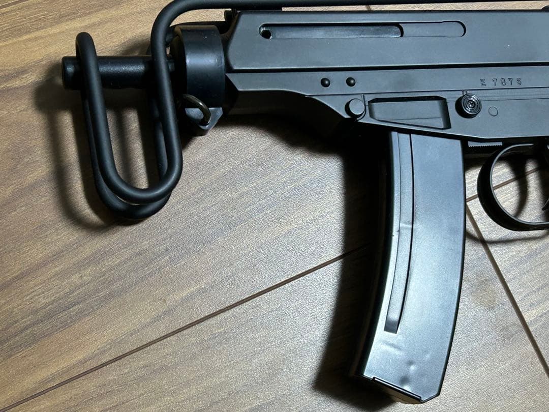 東京マルイ Vz61 スコーピオン エアコキ 箱付き 動作確認済 美品 サバゲー