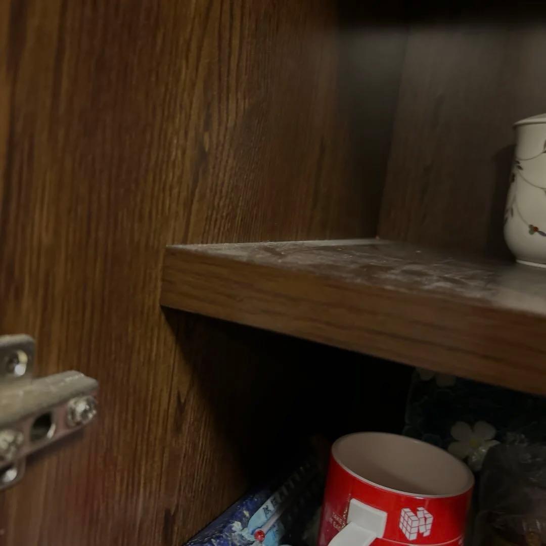 たのメル便発送　ダークブラウン クリア扉付 ディスプレイキャビネット　飾り棚