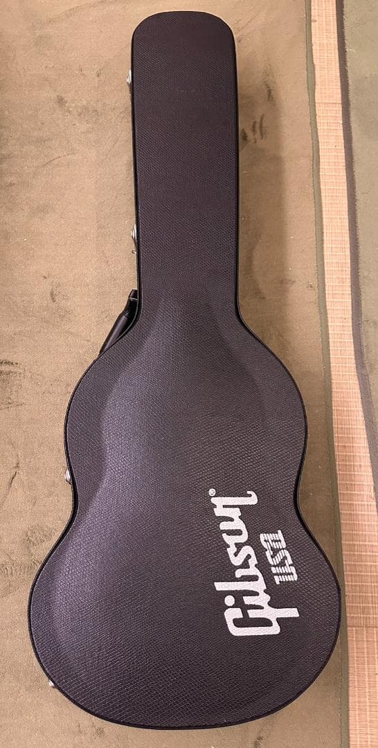 Gibson USA　ギブソン 　SG用 ハードケース ブラック　ギターケース