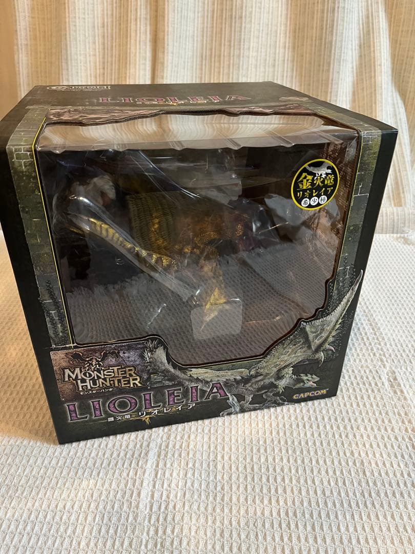 MH 金火竜 リオレイア希少種　CFB クリエイターズモデル　モンスターハンター