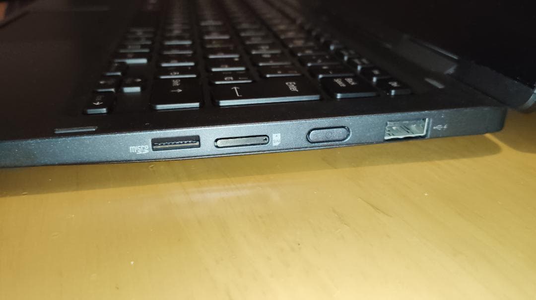 dynabook V83HR i5-1135G7 LTEモデル