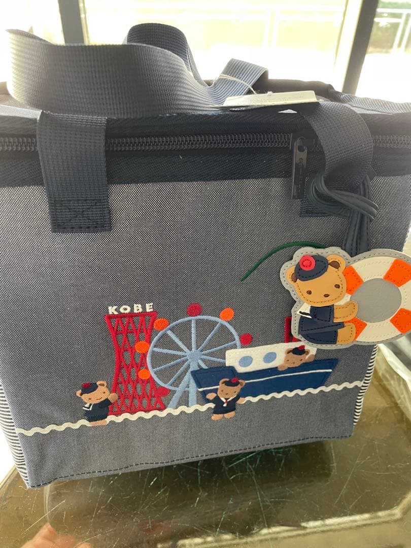 本日限定お値下げファミリア　保冷バッグ