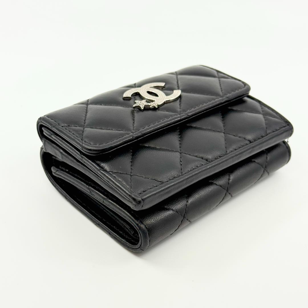 CHANEL シャネル マトラッセ 三つ折り財布