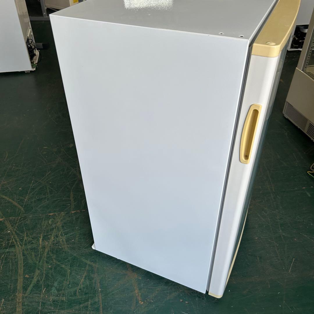 147業務用 冷蔵ショーケース オフィスコンビニ XW-105 左右開き 小型