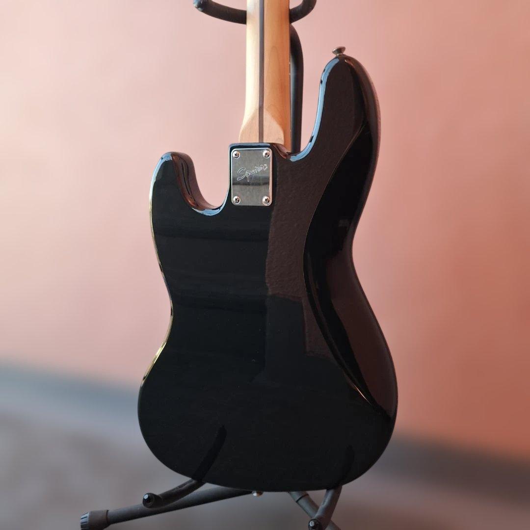 ■Squier Vintage Modified Jazz Bass フェンダー