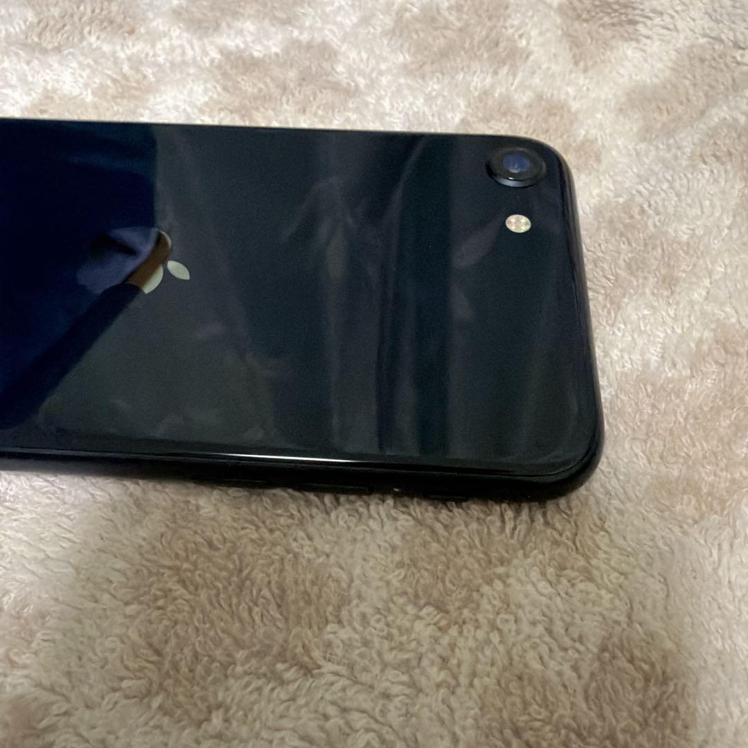 良品!! iPhoneSE3(第3世代) ミッドナイト ブラック 256GB