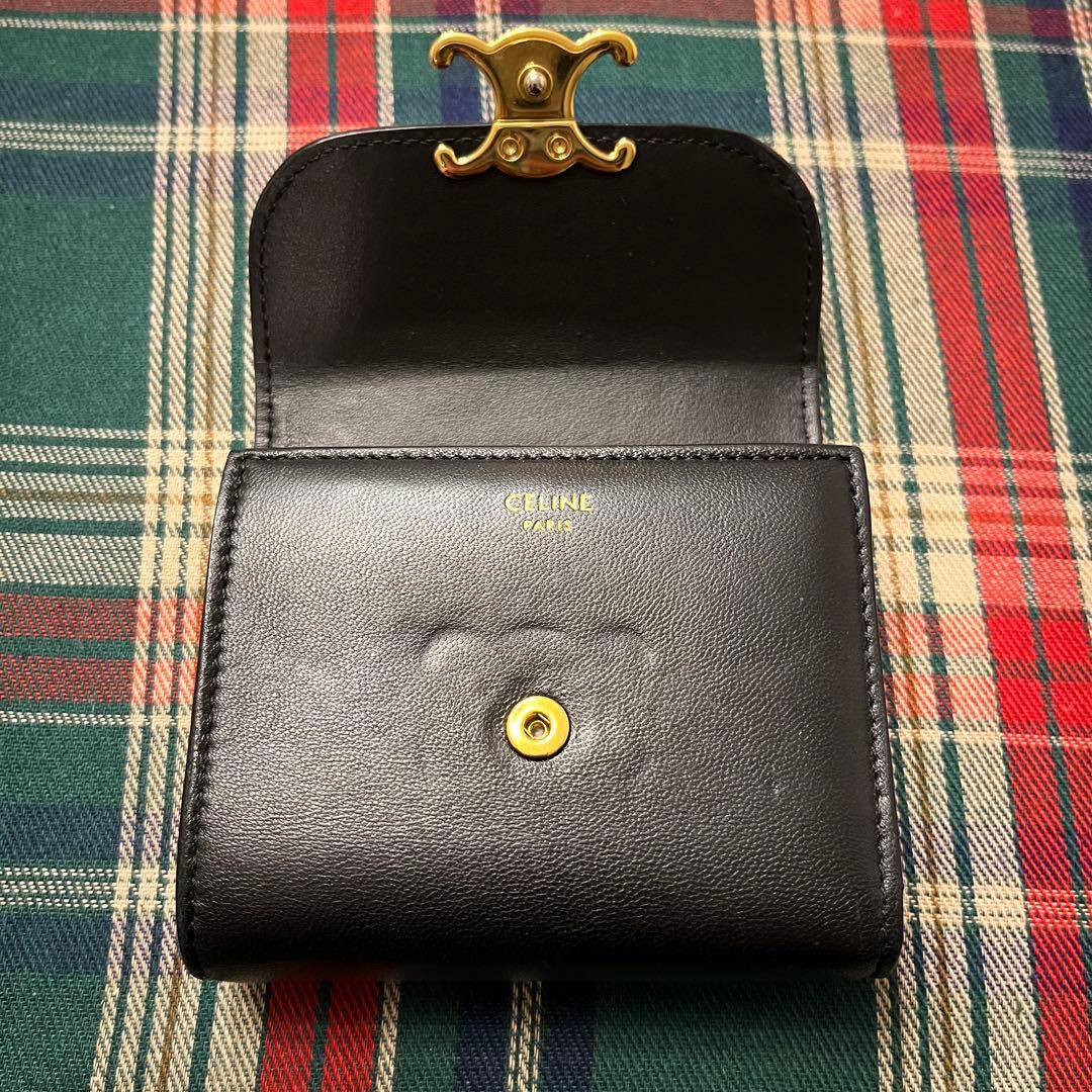 セリーヌ スモール フラップウォレット トリオンフ ブラック