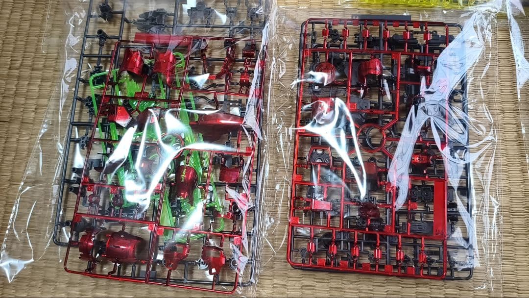 RG サザビー　メカニカルコアメッキ