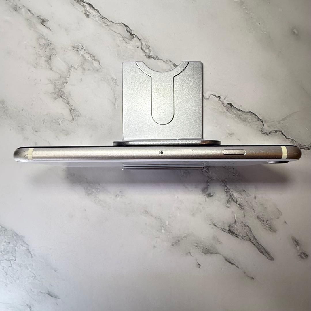 【最終値下げ】★バッテリー100% iPhone SE 第3世代 128GB