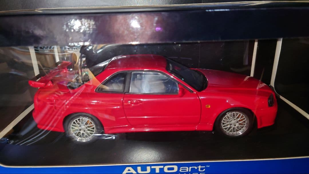 1000台限定 autoart 1/18 日産スカイライン GTR r34